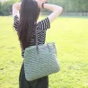 Große Strandtasche aus Stroh