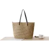 Große Strandtasche aus Stroh