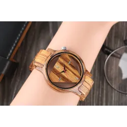 Relojestriángulo geométrico - reloj de cuarzo de madera - unisex