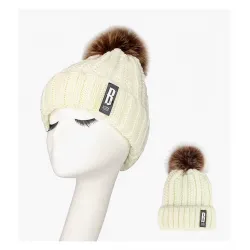Sombreros & gorrasCaliente sombrero de lana de invierno con pom pom