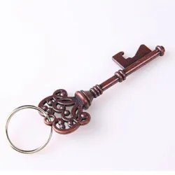 abridor de garrafa em forma de chave com chaveiro