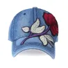 Jeans baseball cap med röd ros