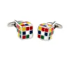 Cufflinkit, joissa on värillisiä kuulokkeita