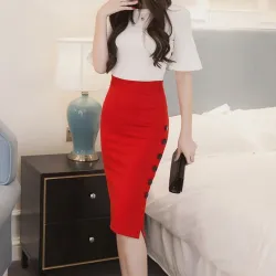 Casual pencil skirt with buttons - high waisted