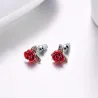Boucles d'oreilles en or avec rose rouge