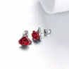 Boucles d'oreilles en or avec rose rouge