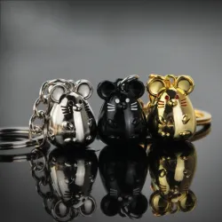Metal keychain with a mouse