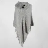 Pull tricoté avec pompons - poncho avec boutons - châle