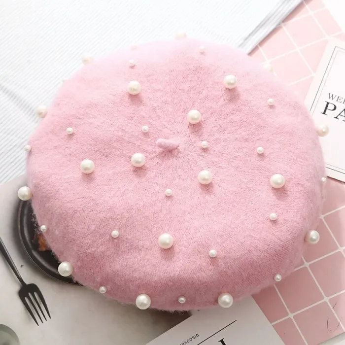 Elegant ullbröd med pärlor - hatt