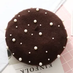 Elegant ullbröd med pärlor - hatt