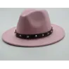 Elegantti hattu brim & rivets