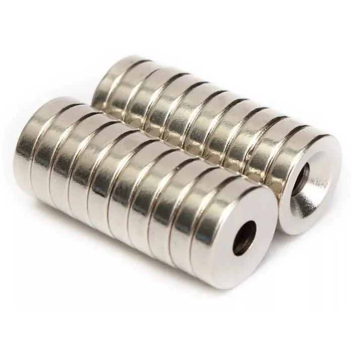 N50 Neodymium magnet - countersunk med 4 mm hål - 12 * 3 mm - 20 bitar