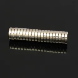 N50 Neodymium magneetti - 4 mm reikä - 12 * 3 mm - 20 kappaletta
