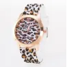 RelojesReloj de acero inoxidable de moda con patrón de leopardo - banda de silicona