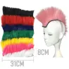 Capelli in stile punk per moto e caschi da sci