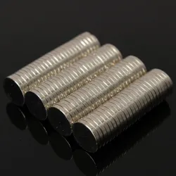 N52Imán de neodimio N52 - pequeño disco redondo 8mm x 1mm 50 piezas