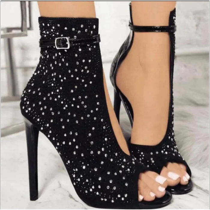 Crystal High Heel Pumps - nilkan pituus - buckle hihna