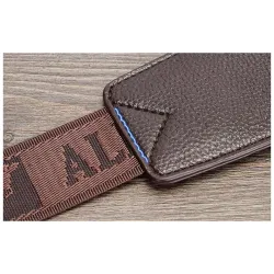Modelig crossbody läderpåse med lövmönster