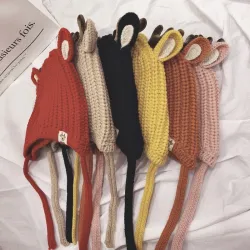 Vinterhatt med små renar horn & öron - stickad hatt för barn