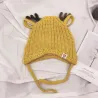 Vinterhatt med små renar horn & öron - stickad hatt för barn