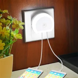 Dual USB port lataus LED-yön valo - valon sensori